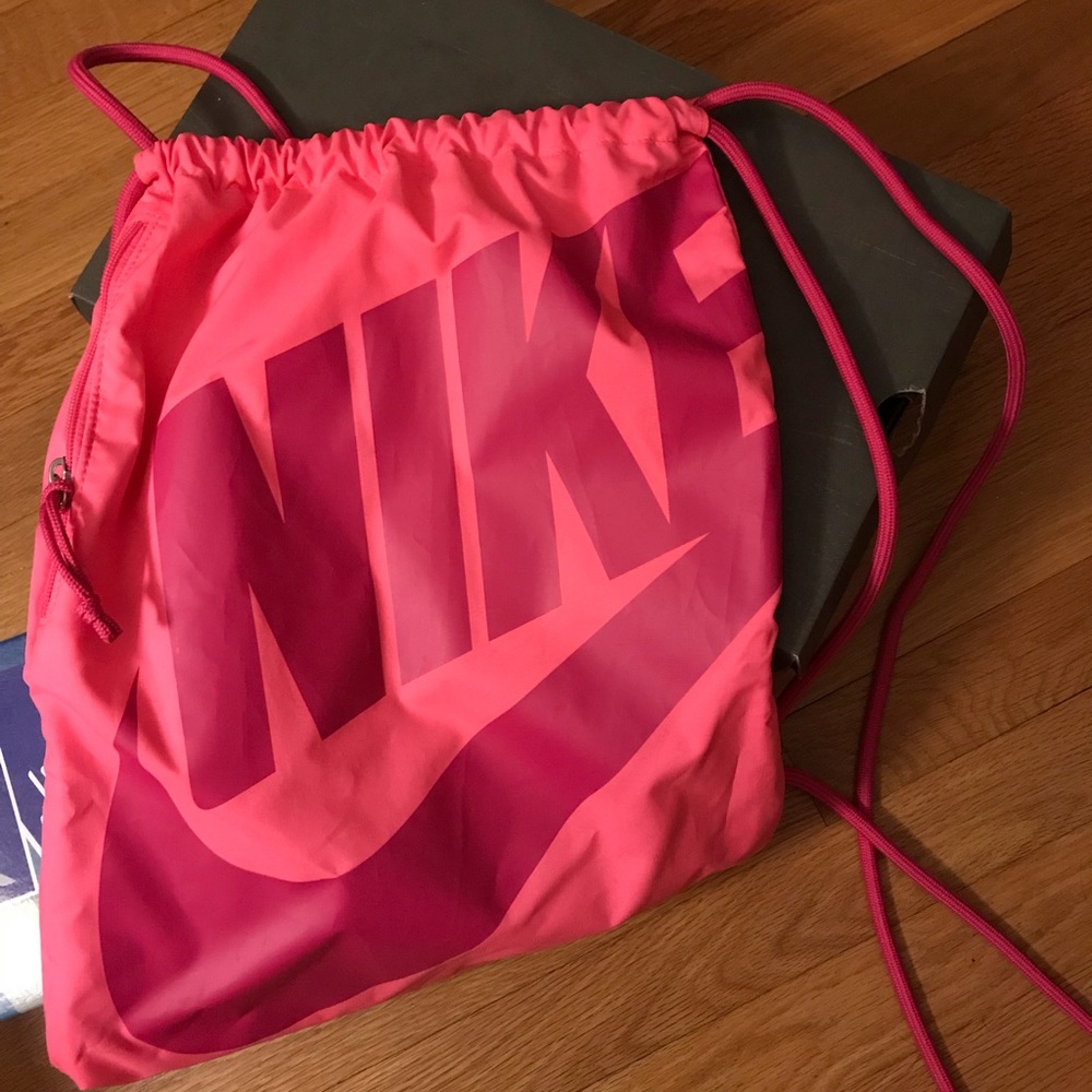 nike drawstring bag